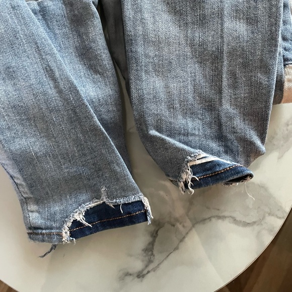 MULTICOLOR PATCH RIPPED JEANS - Picture 9 of 9